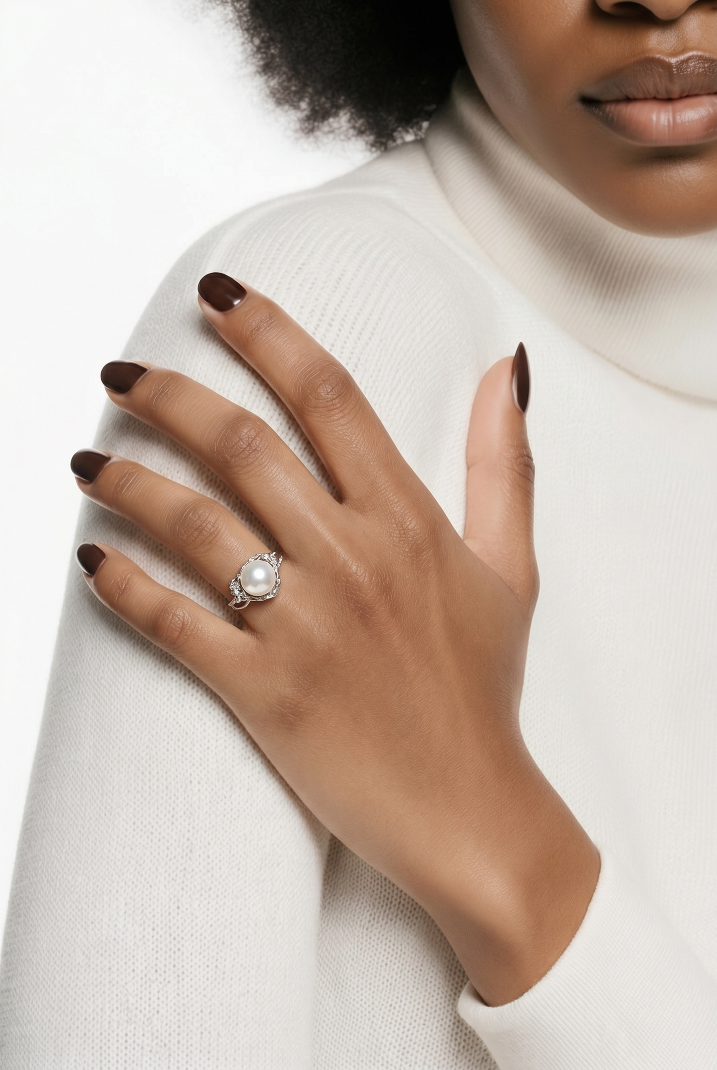 Flora Textured Single Pearl Ring
