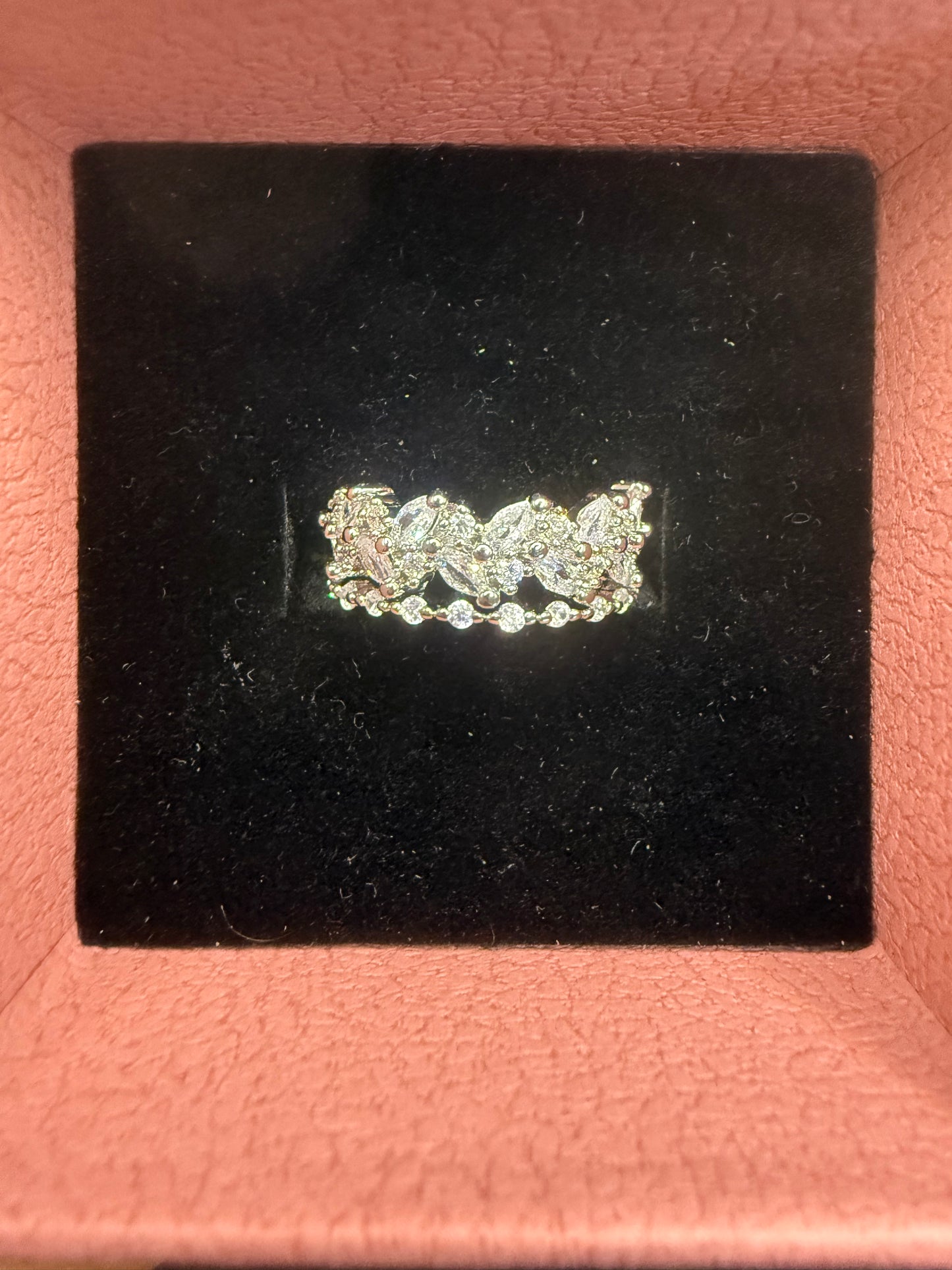 Leafy Cluster Ring