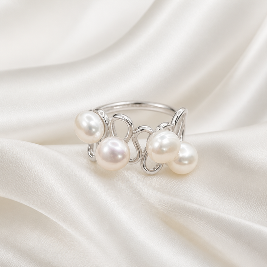 Lumi Wave Four Pearl Ring
