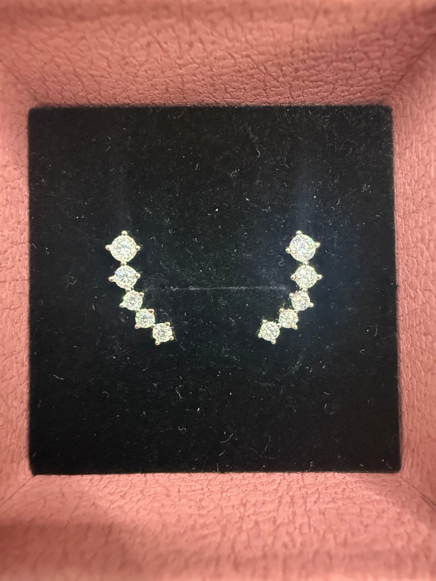 Boucles d'oreilles grimpantes Starline en moissanite