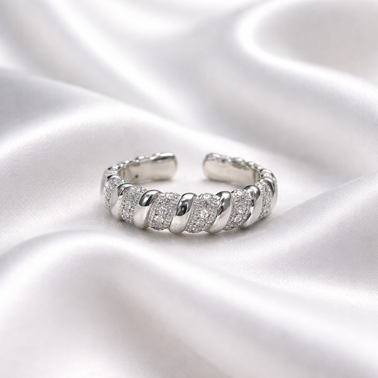 Maren Twist Ring