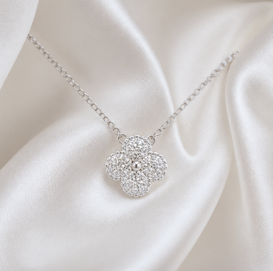 Flora Clover Necklace