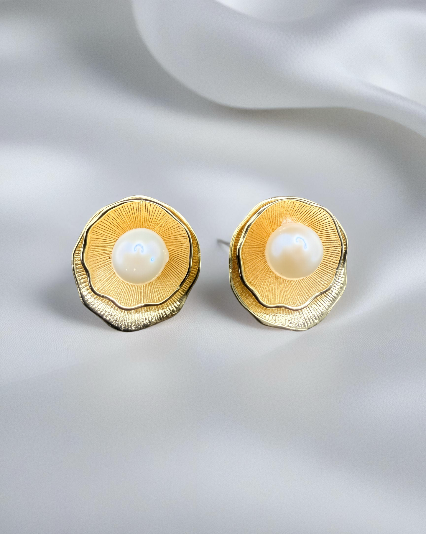 Golden Bloom Pearl Earrings