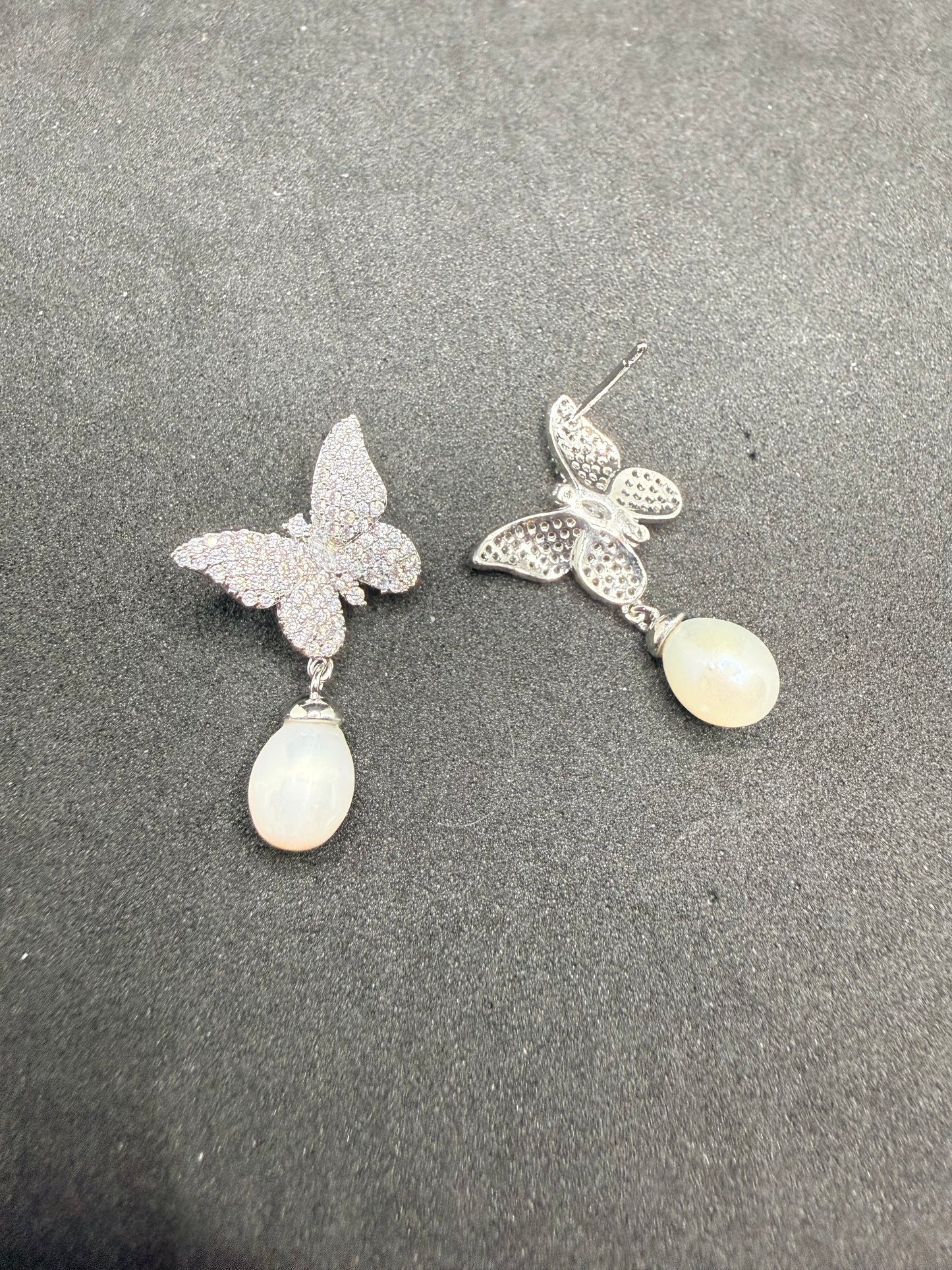Lila Butterfly Earrings