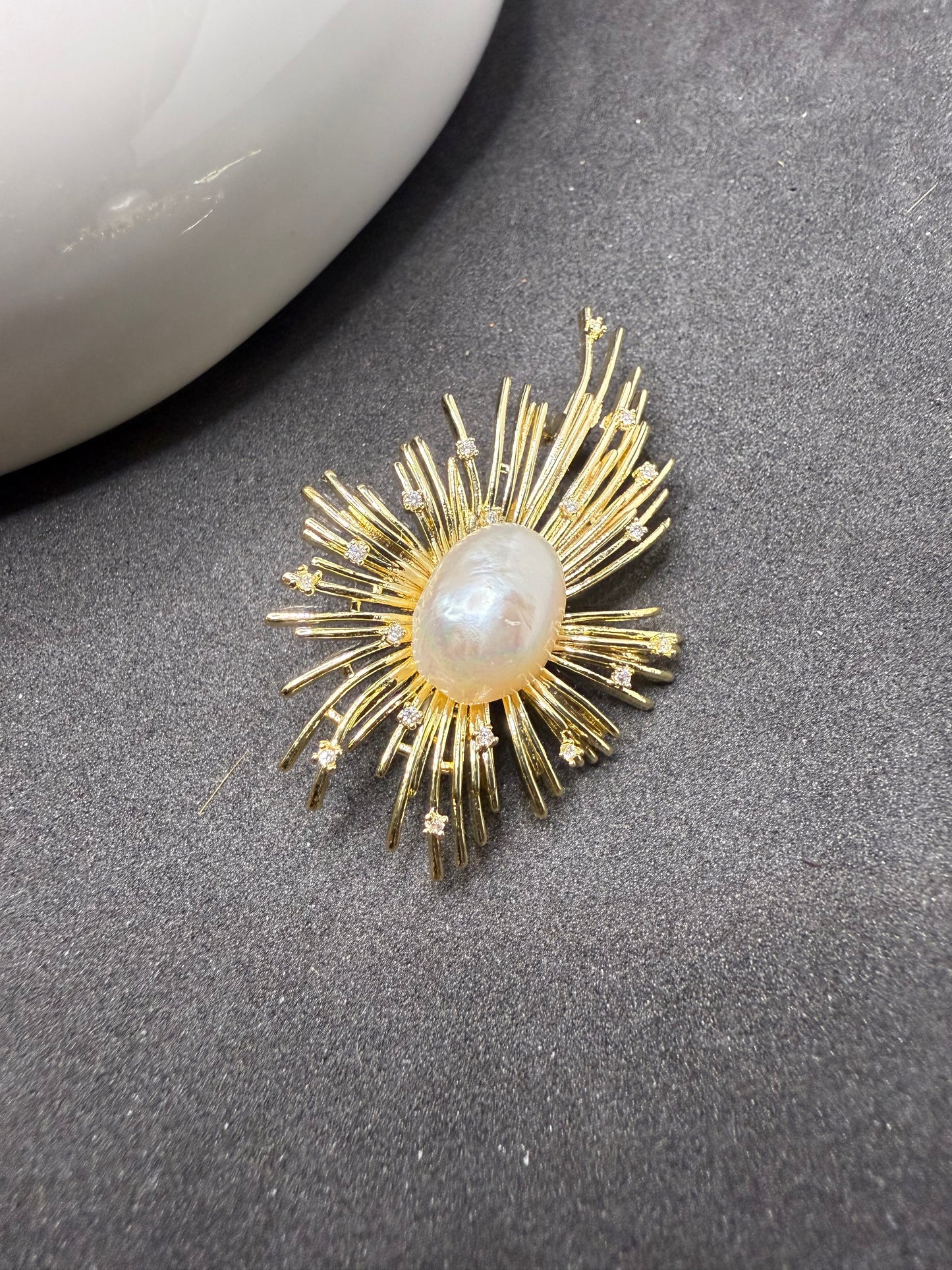 Radiance Soleil Brooch