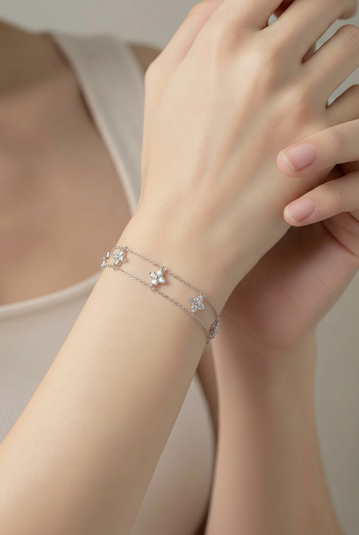 Zora Twin Clover Bracelet