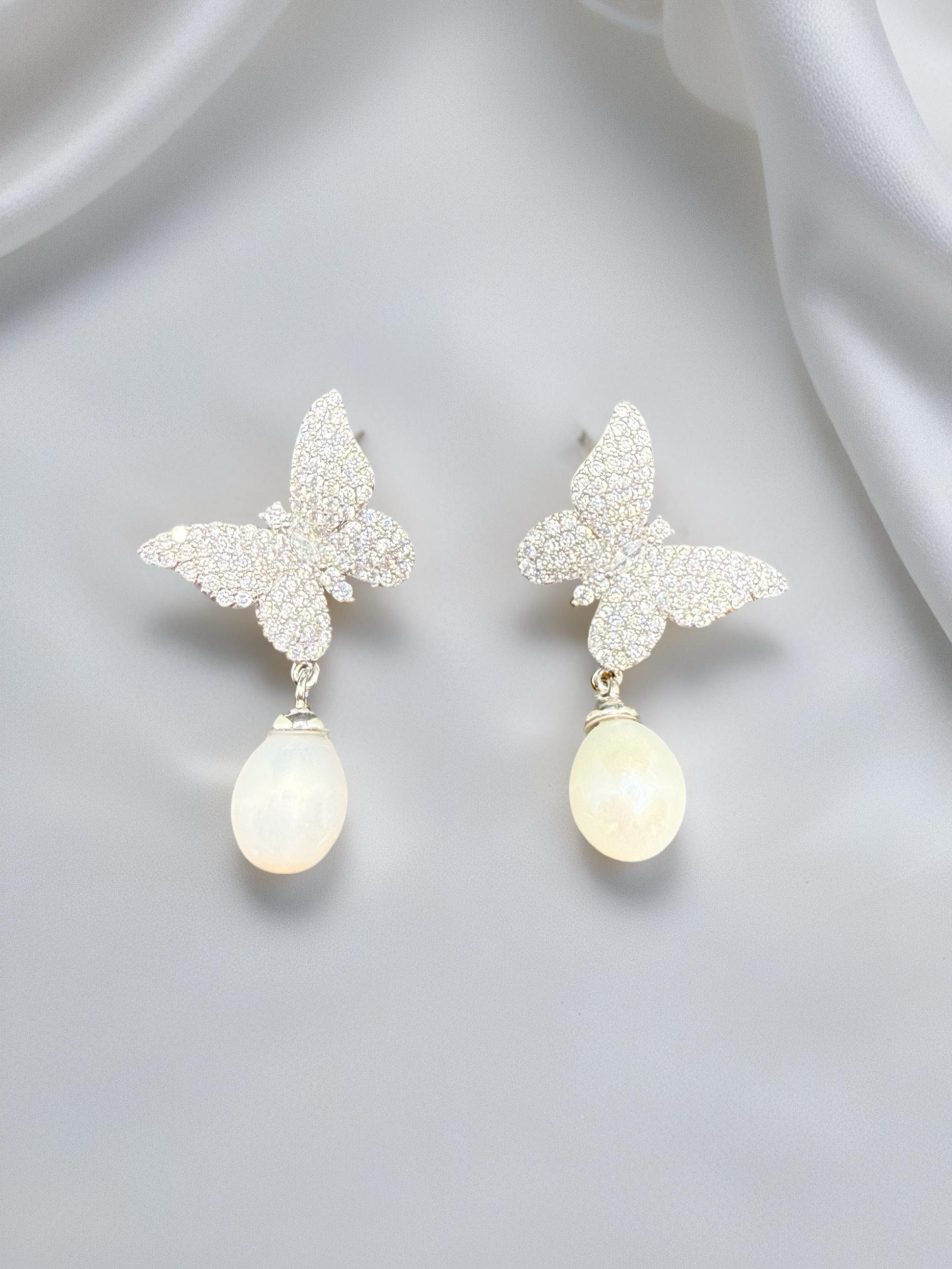 Lila Butterfly Earrings