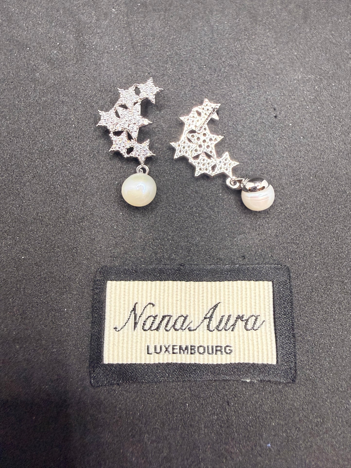 Lyra Pearl Earrings