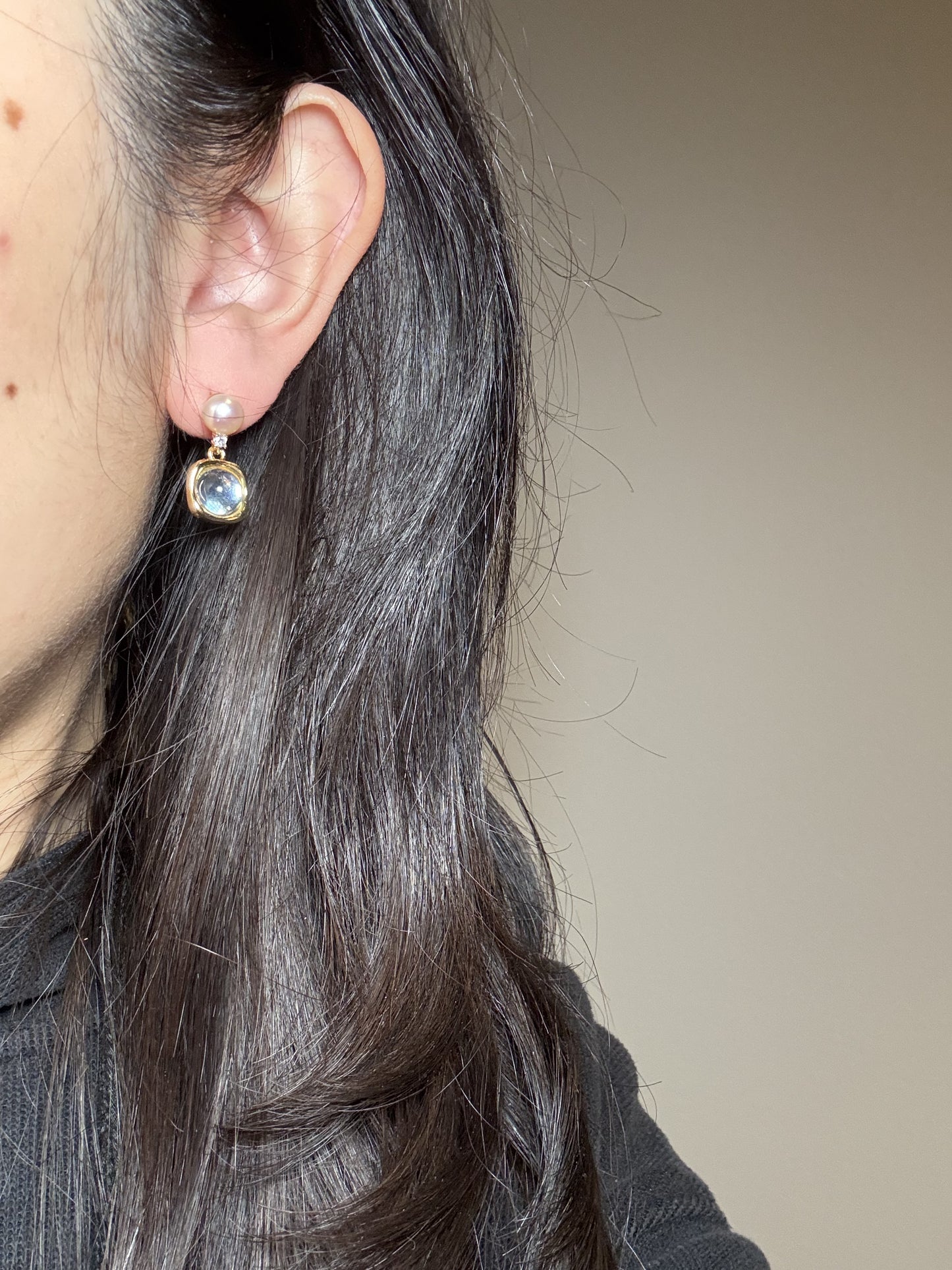 Wave Pearls Earrings - Multicolor