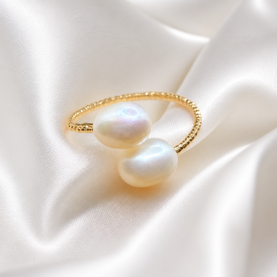 Dua Twist Twin Pearl Ring