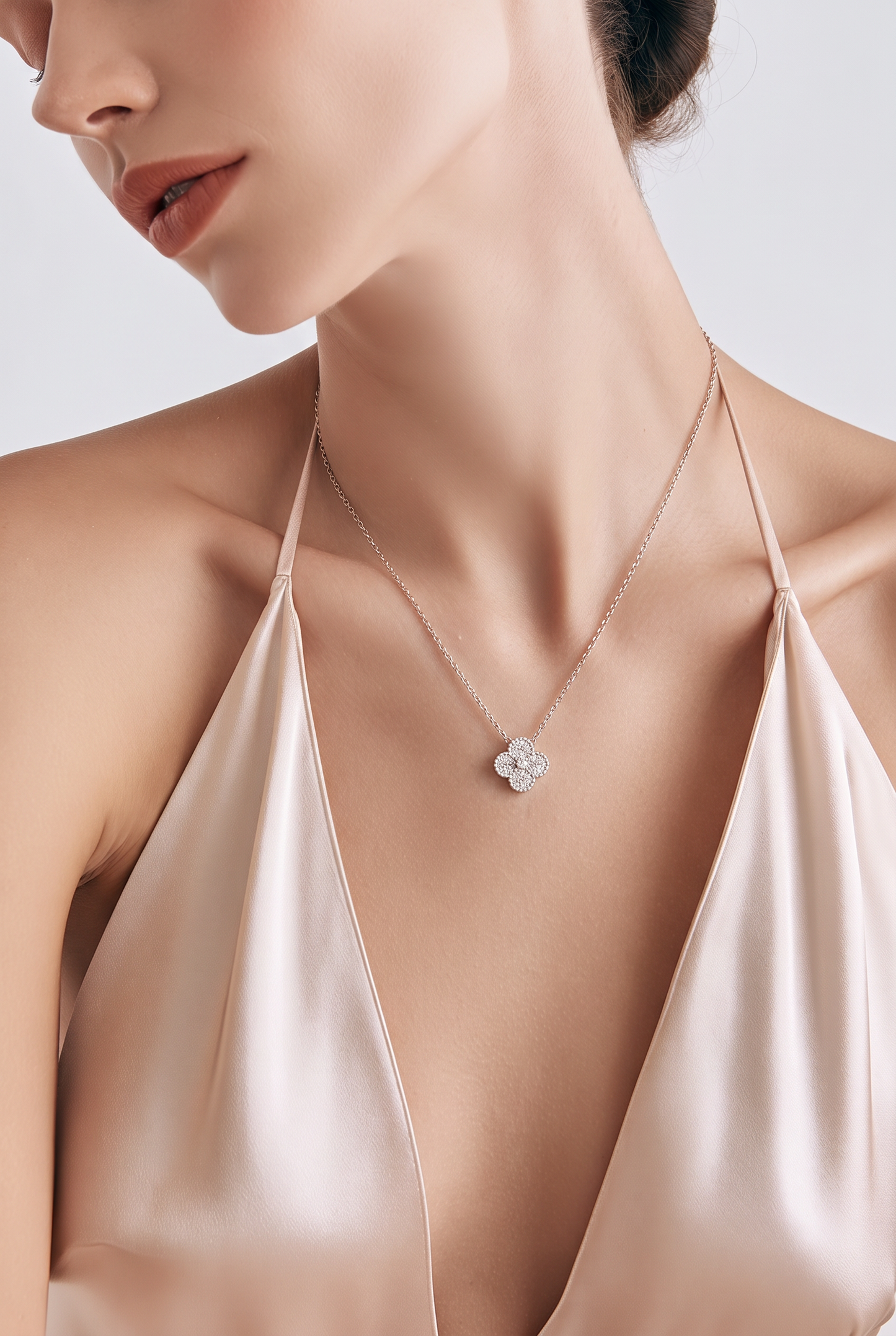 Flora Clover Necklace
