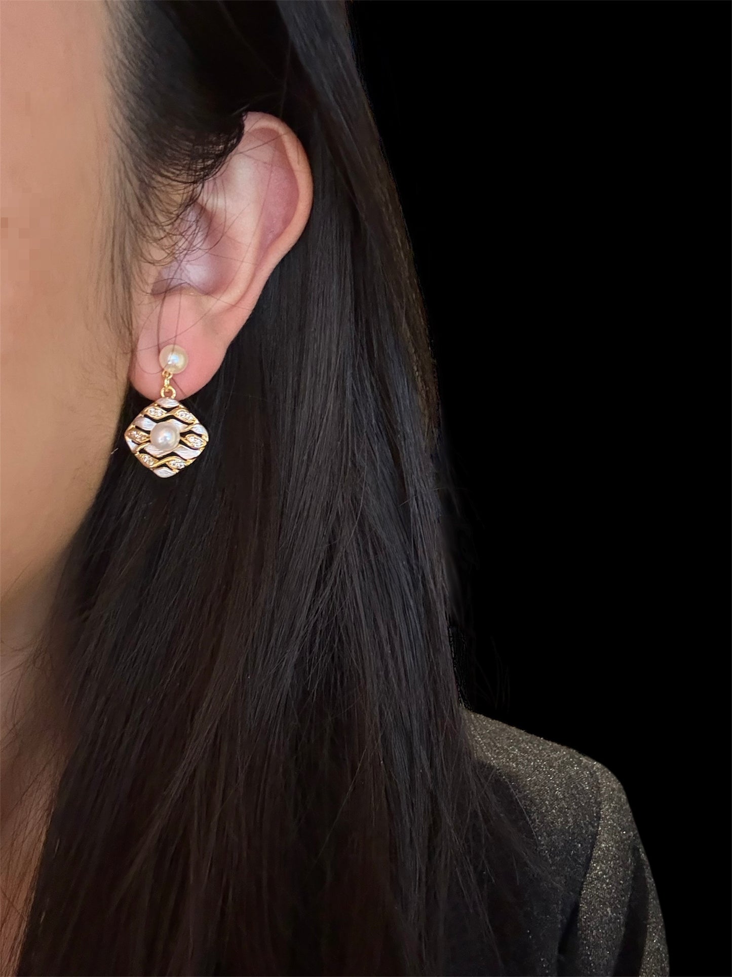 Aurea Wave Earrings