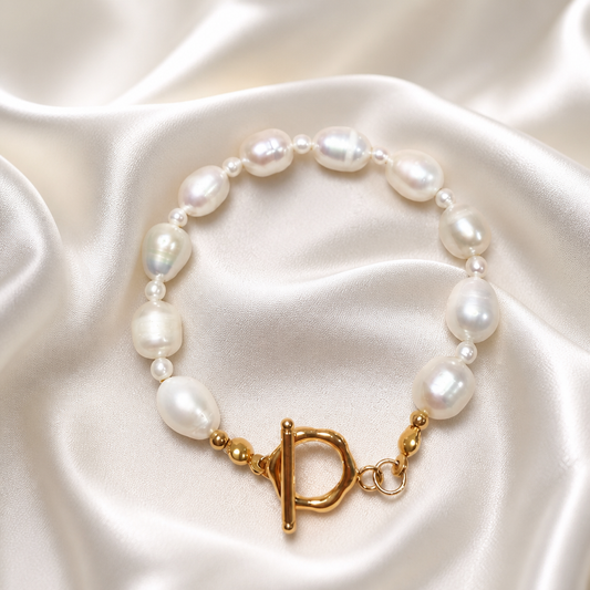Elara Pearl Toggle Bracelet