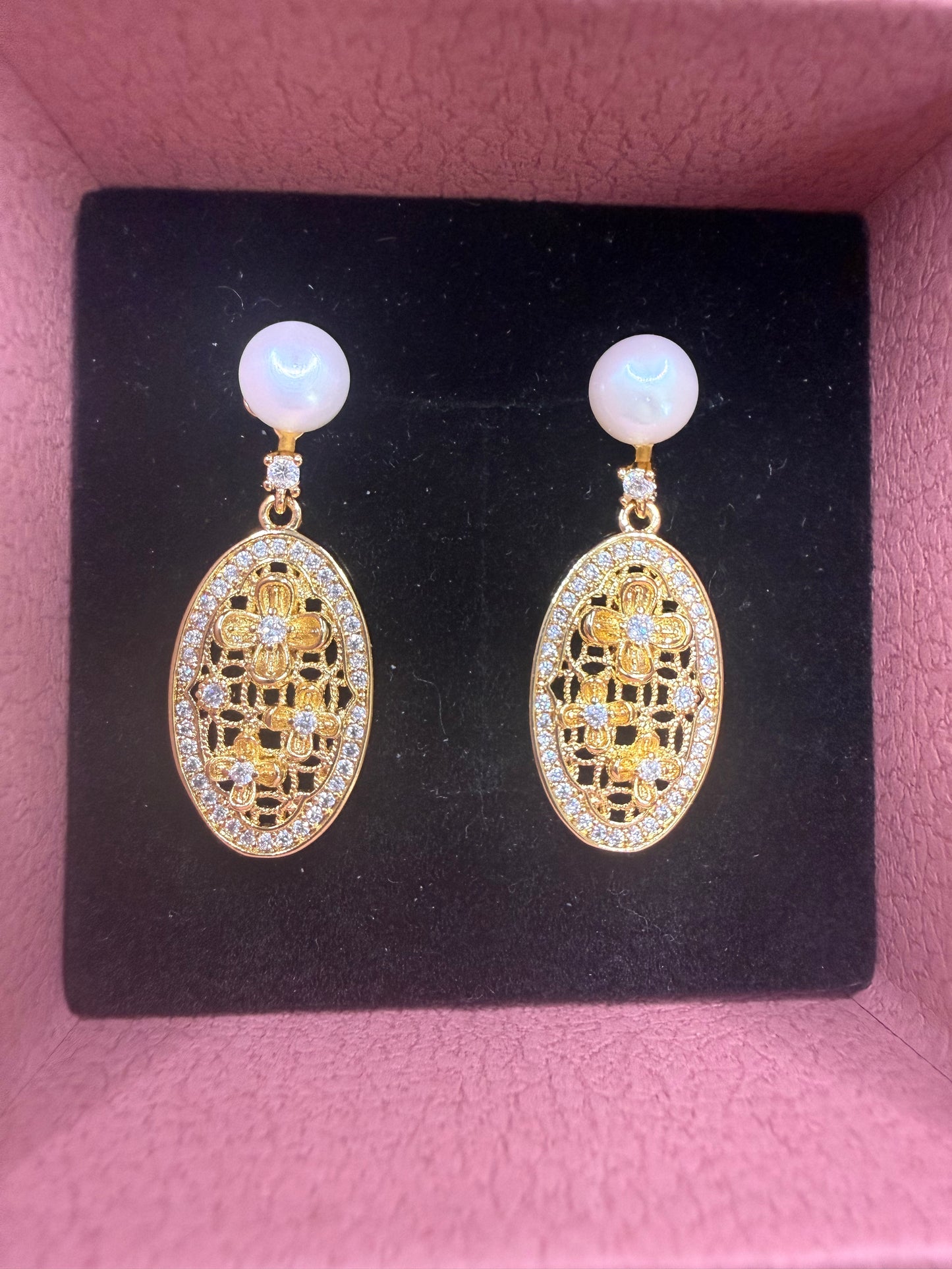 Flora Pearl Earrings
