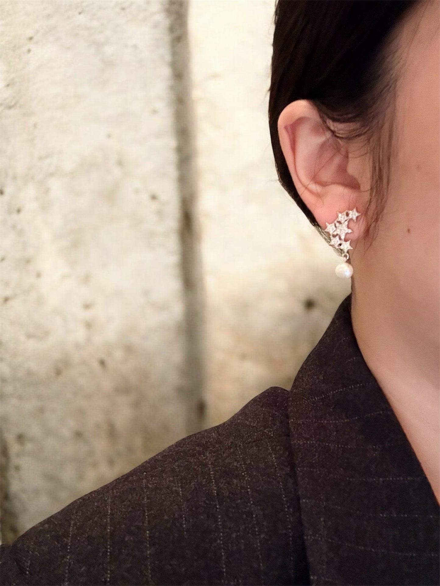 Lyra Pearl Earrings